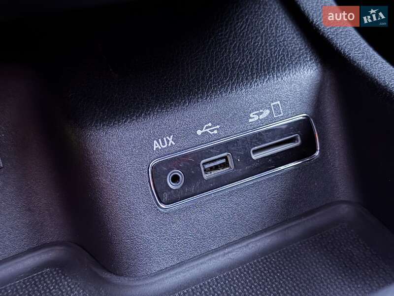 Внедорожник / Кроссовер Dodge Durango 2017 в Киеве фото 42 Внедорожник / Кроссовер Dodge Durango 2017 в Киеве