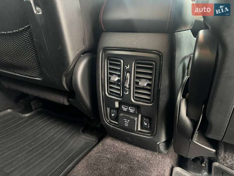 Позашляховик / Кросовер Dodge Durango 2017 в Києві фото 24 Позашляховик / Кросовер Dodge Durango 2017 в Києві