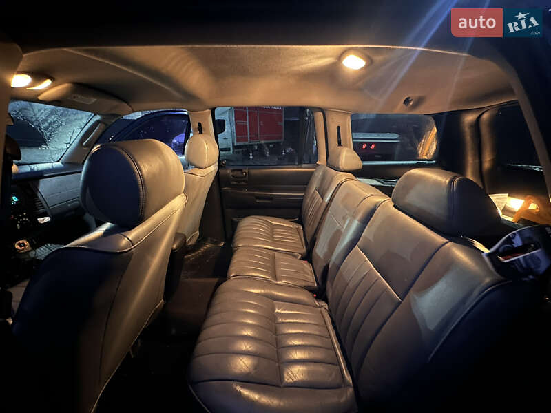 Внедорожник / Кроссовер Dodge Durango 2003 в Николаеве