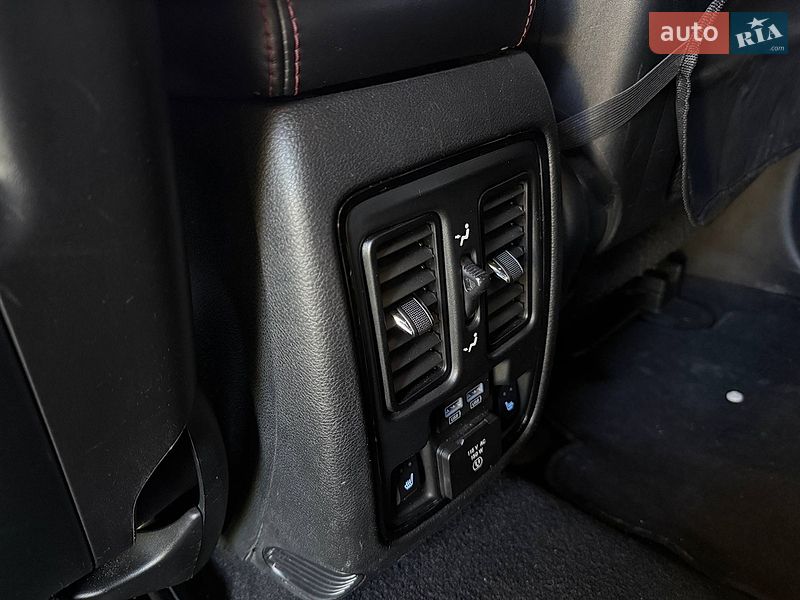 Внедорожник / Кроссовер Dodge Durango 2021 в Киеве