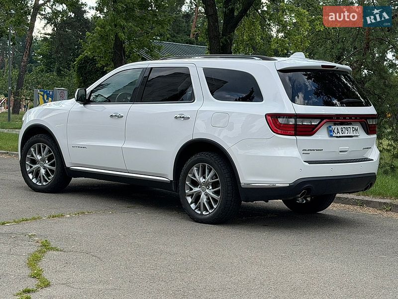 Позашляховик / Кросовер Dodge Durango 2015 в Києві