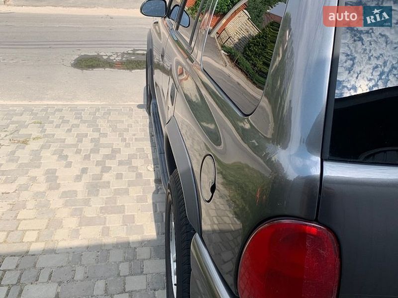 Внедорожник / Кроссовер Dodge Durango 2003 в Киеве