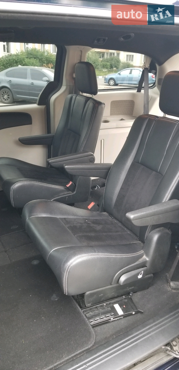 2017 Dodge Caravan - мініатюра 5