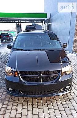 Минивэн Dodge Grand Caravan 2016 в Ивано-Франковске