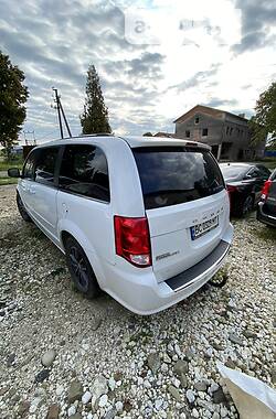 Мінівен Dodge Grand Caravan 2017 в Львові