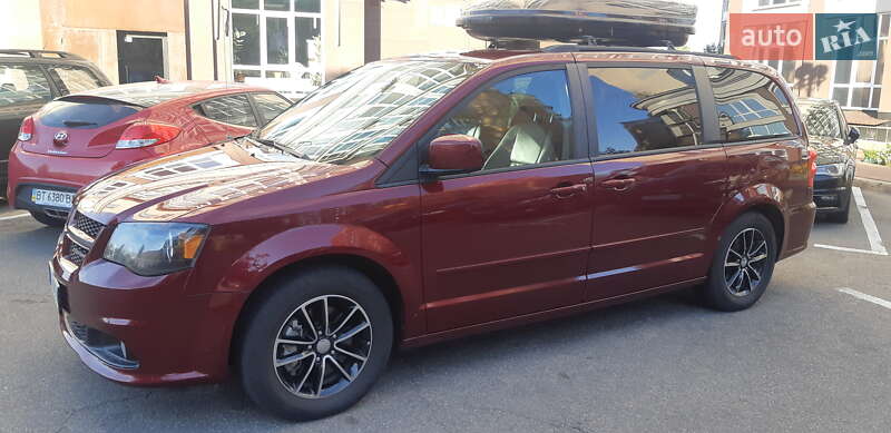 Мінівен Dodge Grand Caravan 2017 в Києві