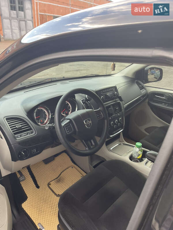 Мінівен Dodge Grand Caravan 2016 в Чернігові фото 7 Мінівен Dodge Grand Caravan 2016 в Чернігові