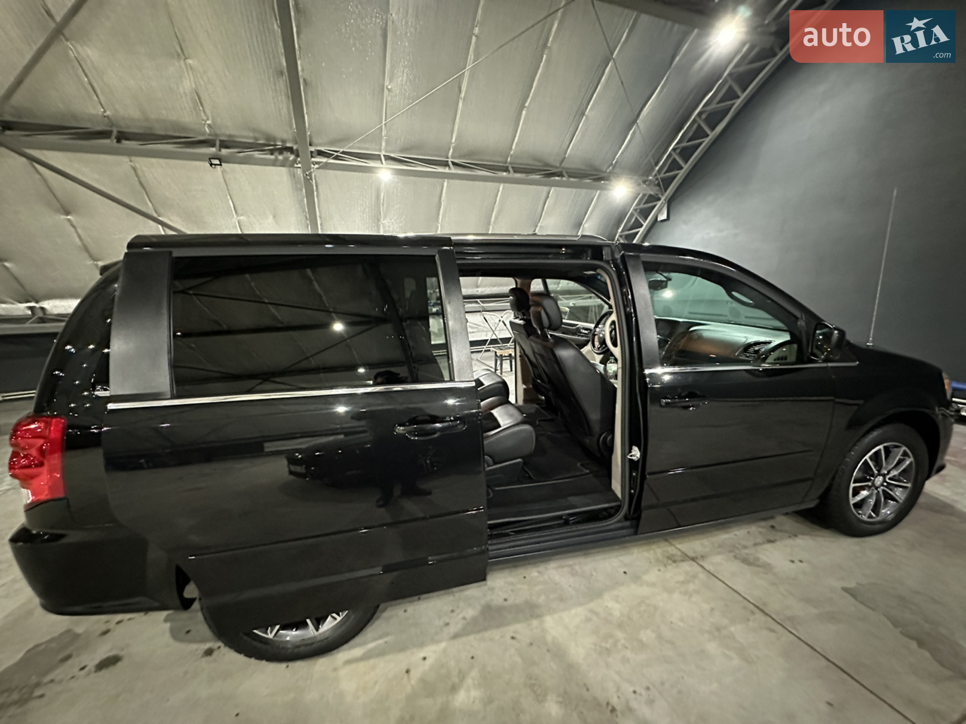 2016 Dodge Caravan - мініатюра 20