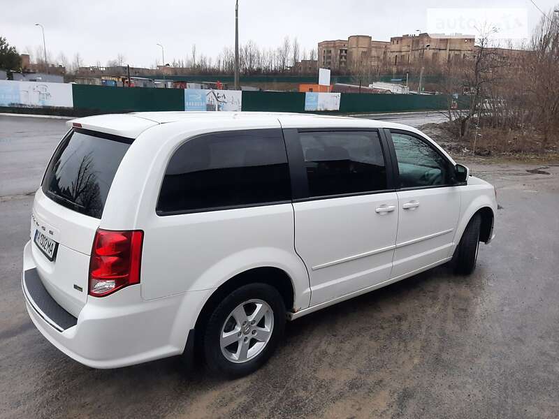 Минивэн Dodge Grand Caravan 2012 в Киеве