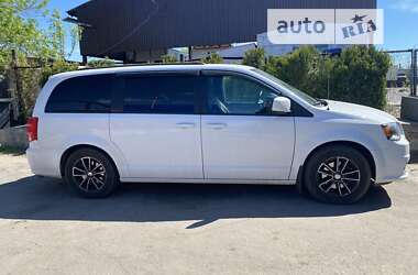 Минивэн Dodge Grand Caravan 2017 в Харькове