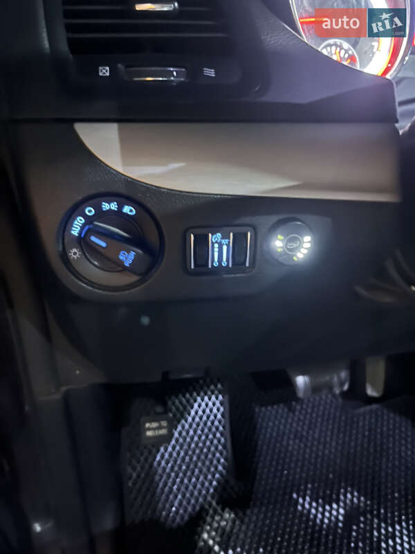 Минивэн Dodge Grand Caravan 2016 в Киеве фото 9 Минивэн Dodge Grand Caravan 2016 в Киеве