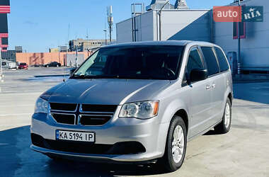 Минивэн Dodge Grand Caravan 2015 в Киеве