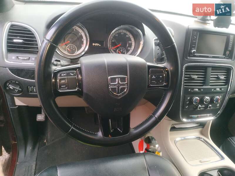 Мінівен Dodge Grand Caravan 2017 в Боярці
