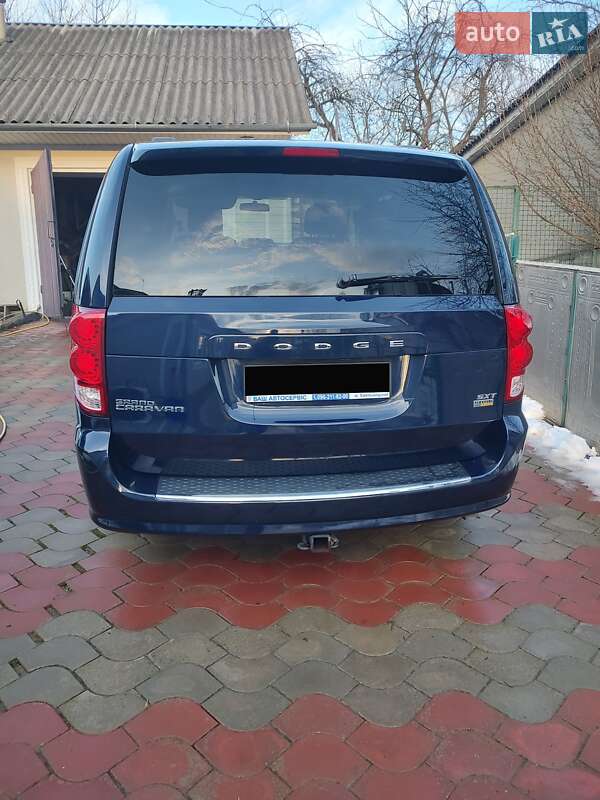Минивэн Dodge Grand Caravan 2015 в Ярмолинцах