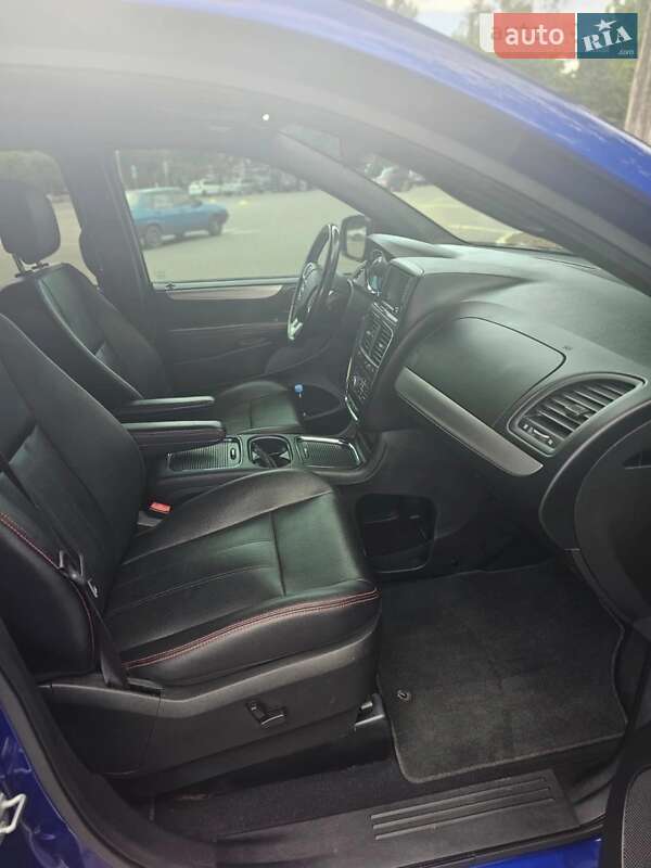 Мінівен Dodge Grand Caravan 2019 в Одесі