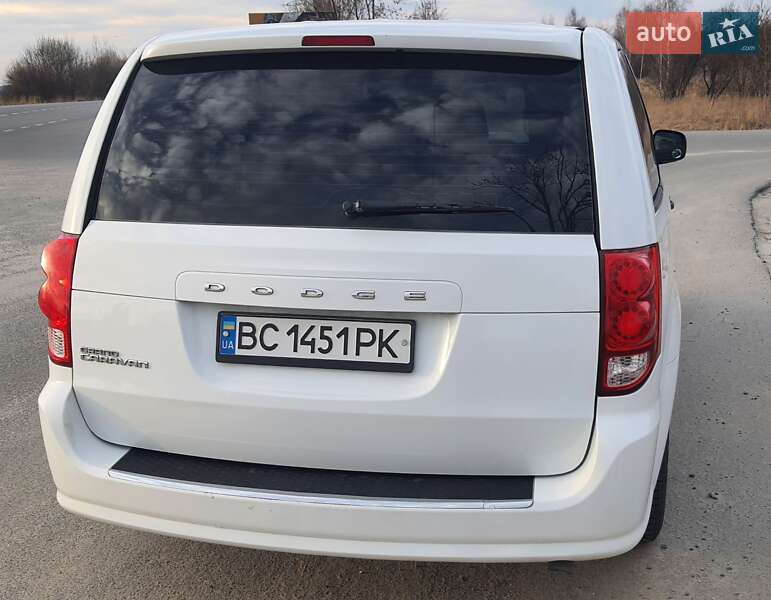 Минивэн Dodge Grand Caravan 2013 в Львове