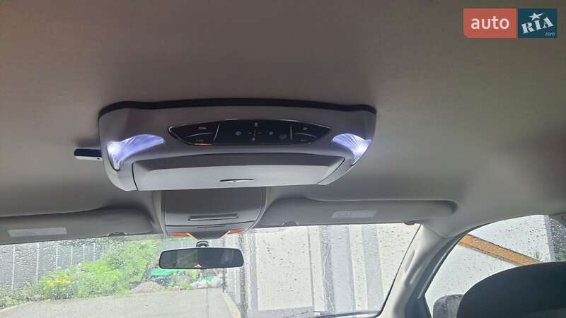 Минивэн Dodge Grand Caravan 2013 в Львове