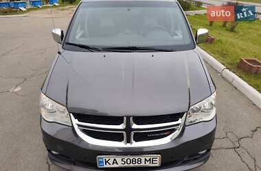 Минивэн Dodge Grand Caravan 2018 в 
