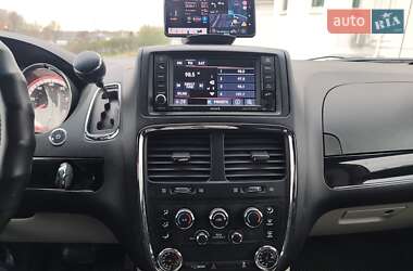 Минивэн Dodge Grand Caravan 2018 в 