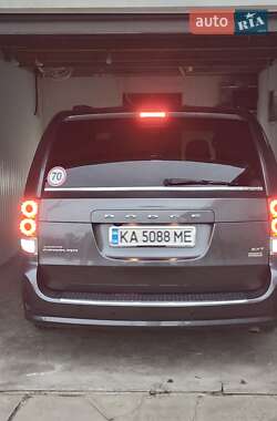Минивэн Dodge Grand Caravan 2018 в 