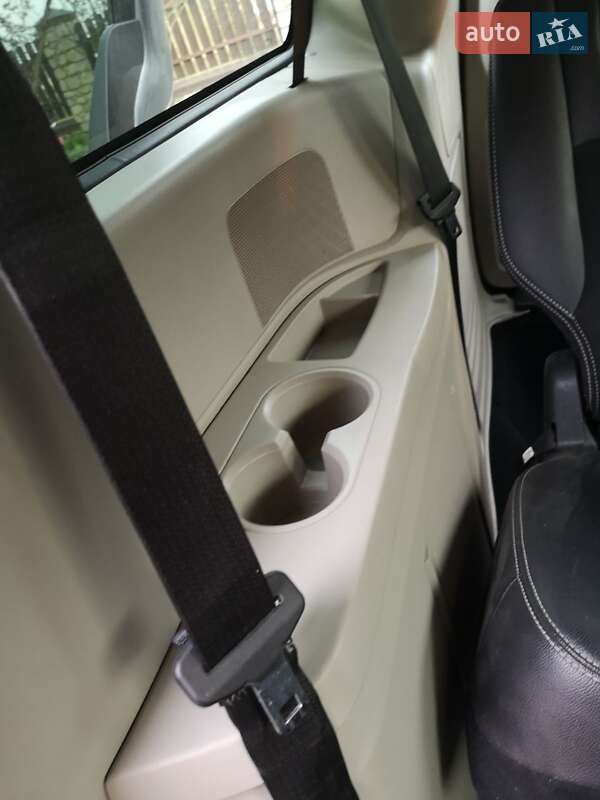 Минивэн Dodge Grand Caravan 2020 в Львове фото 21 Минивэн Dodge Grand Caravan 2020 в Львове