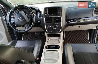 Минивэн Dodge Grand Caravan 2020 в 