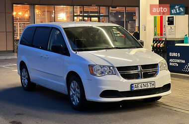 Минивэн Dodge Grand Caravan 2017 в 