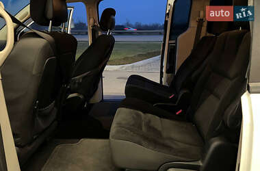Минивэн Dodge Grand Caravan 2017 в 