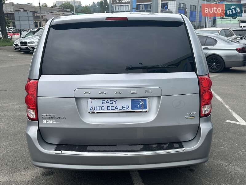 Мінівен Dodge Grand Caravan 2017 в Києві