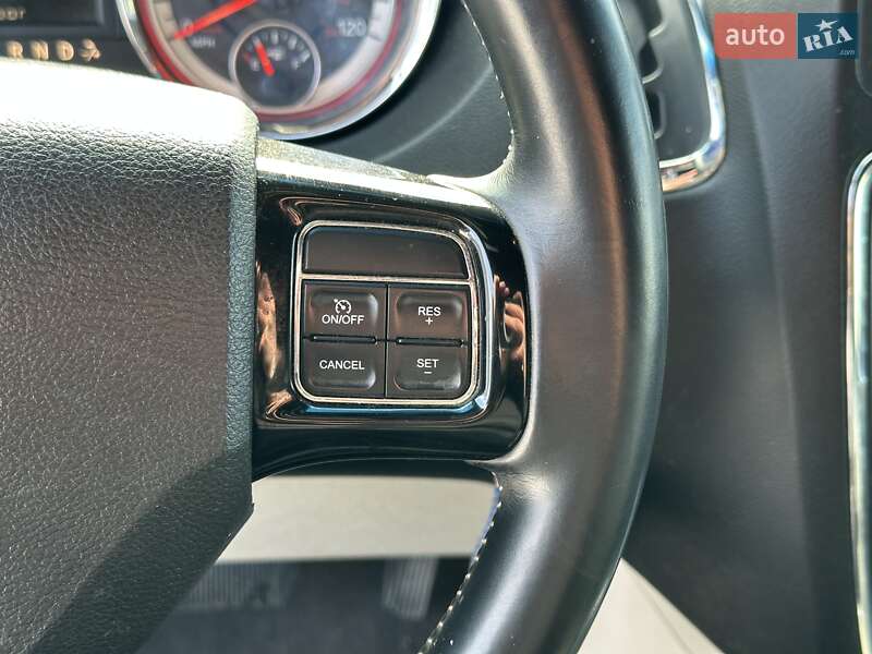 Мінівен Dodge Grand Caravan 2017 в Києві