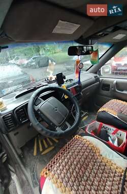 Минивэн Dodge Grand Caravan 1994 в 