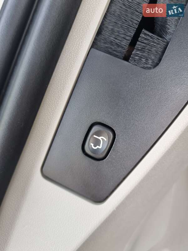 Минивэн Dodge Grand Caravan 2019 в Киеве фото 8 Минивэн Dodge Grand Caravan 2019 в Киеве