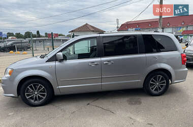 Мінівен Dodge Grand Caravan 2017 в 