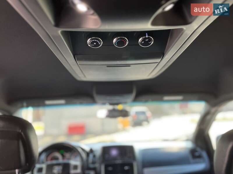 Минивэн Dodge Grand Caravan 2017 в Днепре