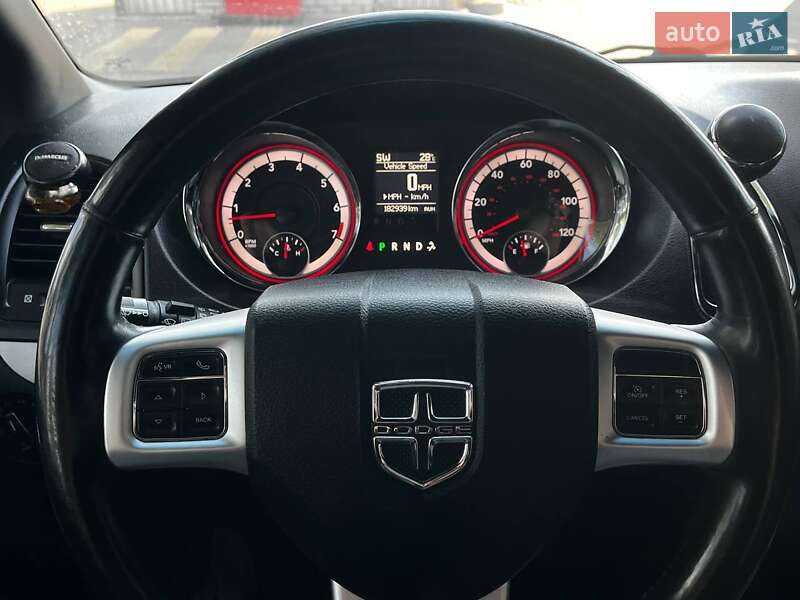 Минивэн Dodge Grand Caravan 2017 в Днепре
