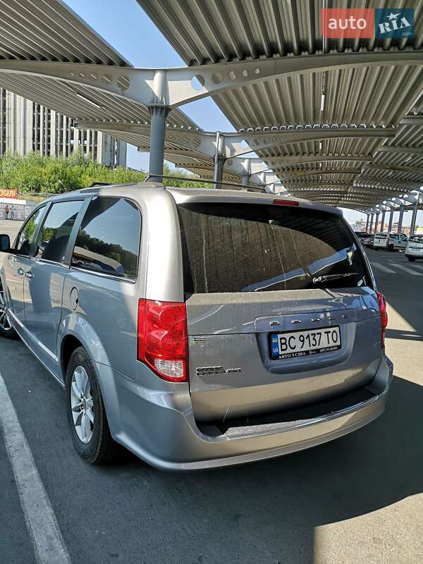 Минивэн Dodge Grand Caravan 2020 в Львове фото 10 Минивэн Dodge Grand Caravan 2020 в Львове