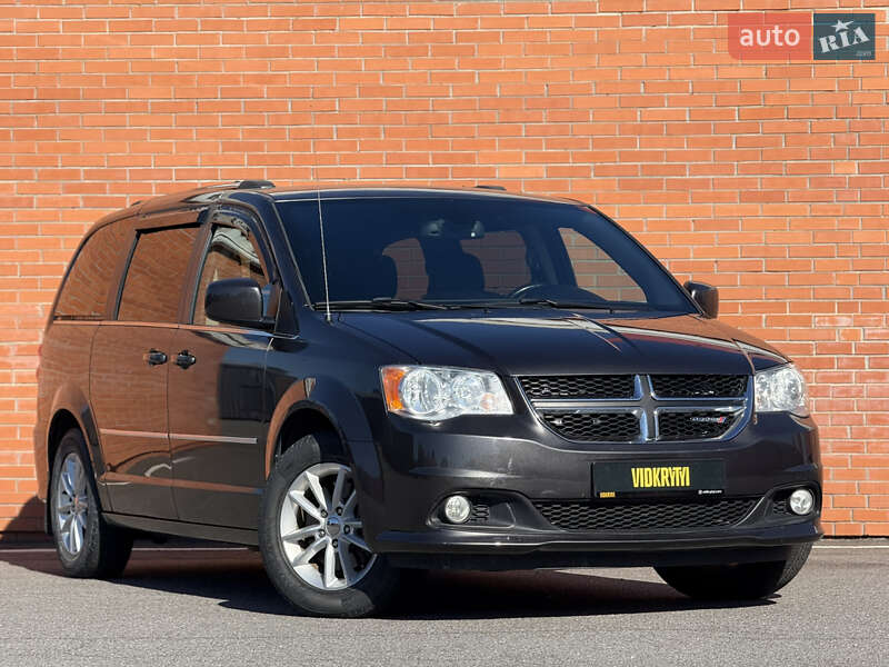 Минивэн Dodge Grand Caravan 2019 в Киеве фото 6 Минивэн Dodge Grand Caravan 2019 в Киеве
