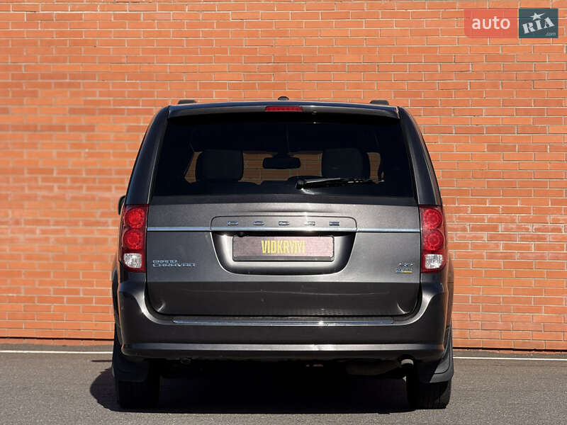 Минивэн Dodge Grand Caravan 2019 в Киеве фото 15 Минивэн Dodge Grand Caravan 2019 в Киеве