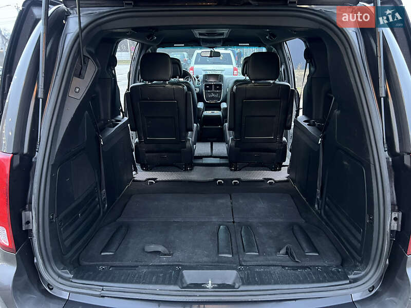 Мінівен Dodge Grand Caravan 2016 в Боярці