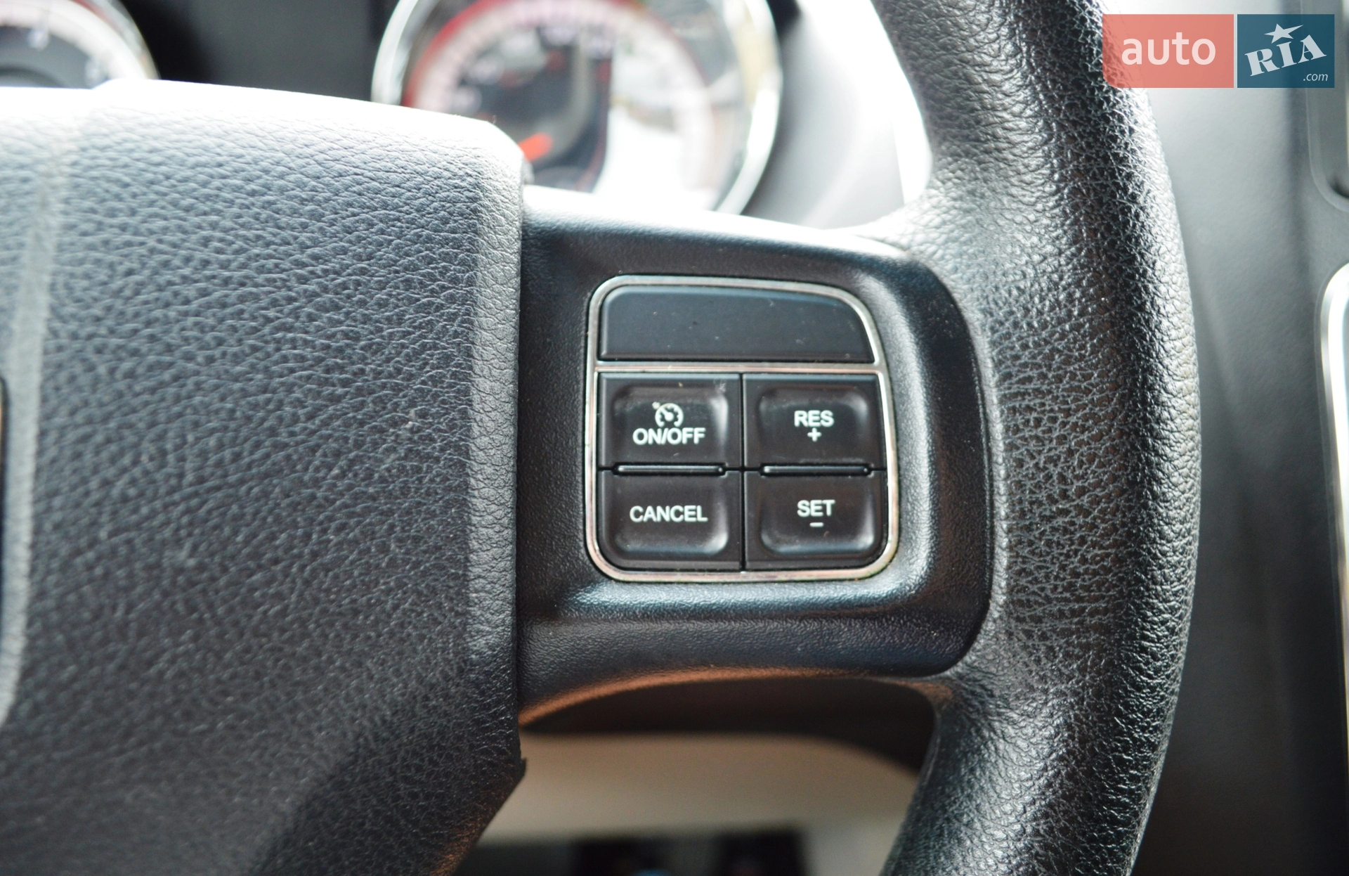 2016 Dodge Caravan - мініатюра 24