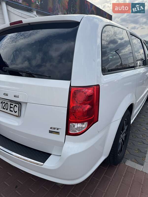 Мінівен Dodge Grand Caravan 2017 в Києві