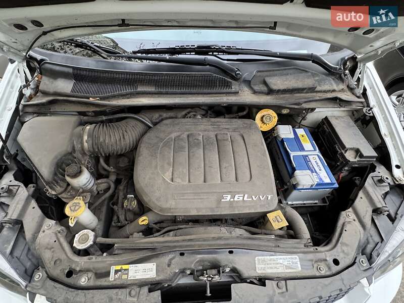 Мінівен Dodge Grand Caravan 2017 в Києві