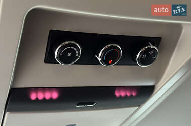 Мінівен Dodge Grand Caravan 2017 в 