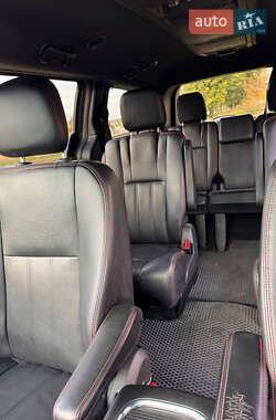 Мінівен Dodge Grand Caravan 2017 в  фото 12 Мінівен Dodge Grand Caravan 2017 в