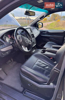 Мінівен Dodge Grand Caravan 2017 в  фото 16 Мінівен Dodge Grand Caravan 2017 в