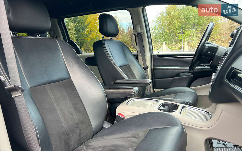 Мінівен Dodge Grand Caravan 2020 в Львові фото 18 Мінівен Dodge Grand Caravan 2020 в Львові