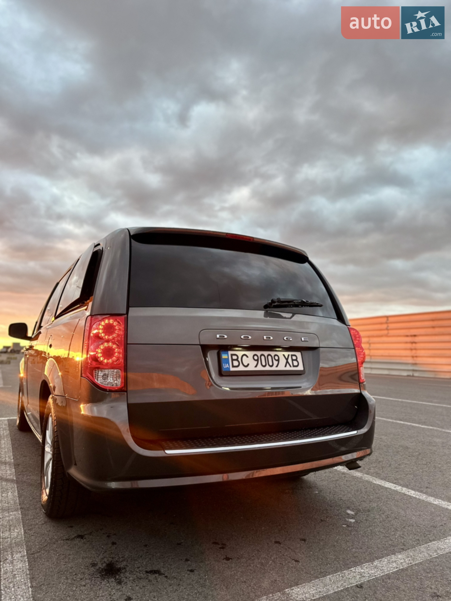 2020 Dodge Caravan - мініатюра 19