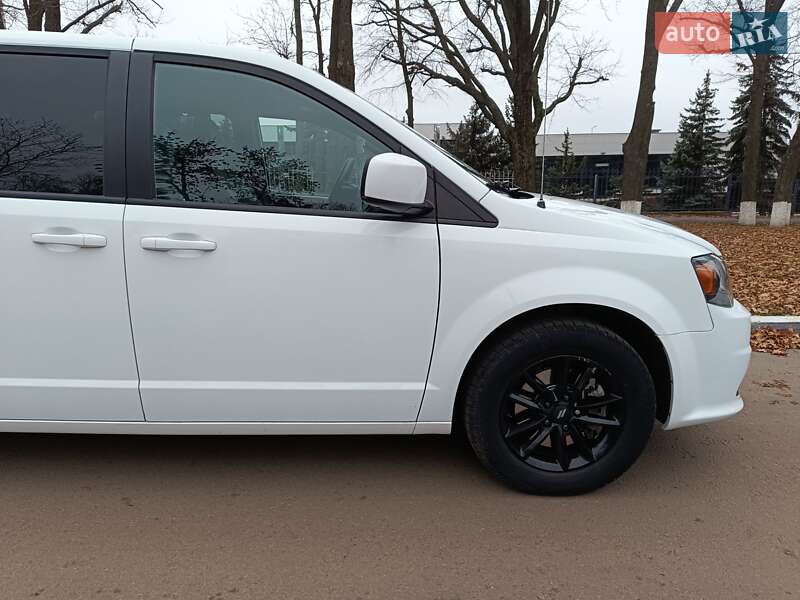Минивэн Dodge Grand Caravan 2020 в Полтаве фото 9 Минивэн Dodge Grand Caravan 2020 в Полтаве
