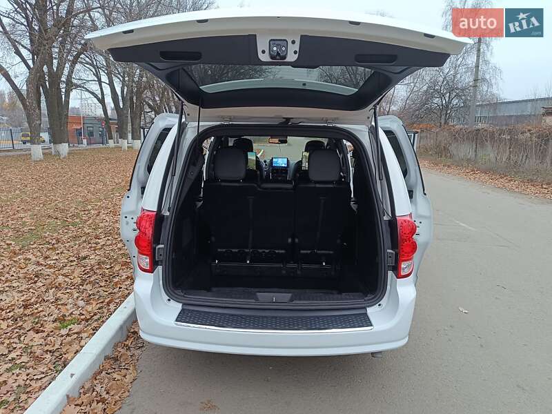 Минивэн Dodge Grand Caravan 2020 в Полтаве фото 30 Минивэн Dodge Grand Caravan 2020 в Полтаве
