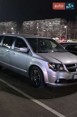 Мінівен Dodge Grand Caravan 2017 в Києві